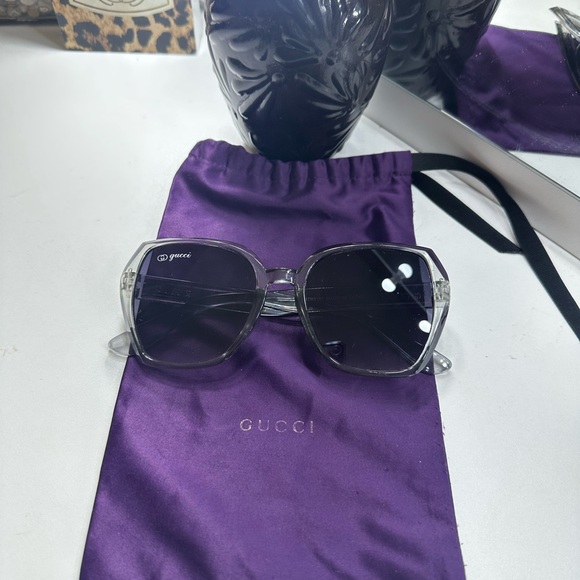 GG grey and Black Sunglasses display picture 1